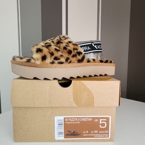 Koolaburra by UGG FuzZ'n ll Faux Fur Leopard Women's Print Slipper Sandals